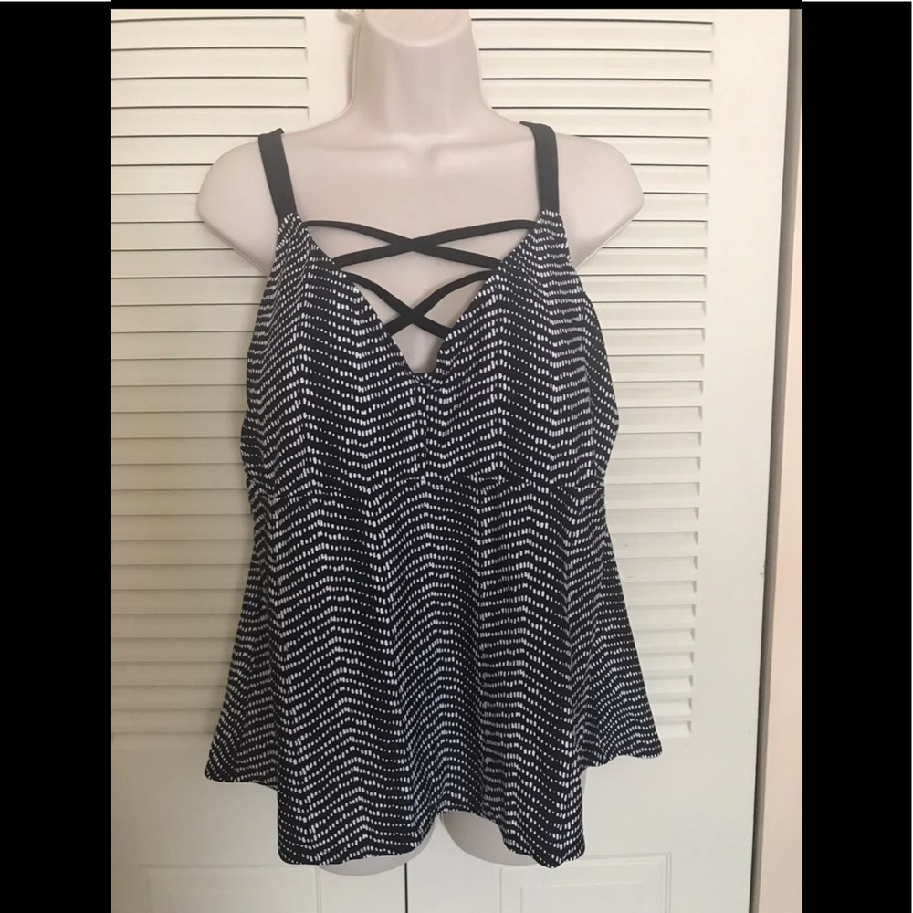 Ava&Viv Criss Cross Tankini Swimsuit Top